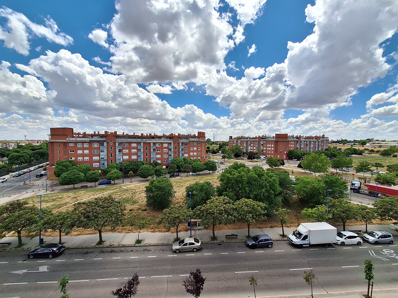 Bloques de viviendas del barrio Ensanche de San Nicasio, en Leganés (Madrid), vistos desde una zona elevada
