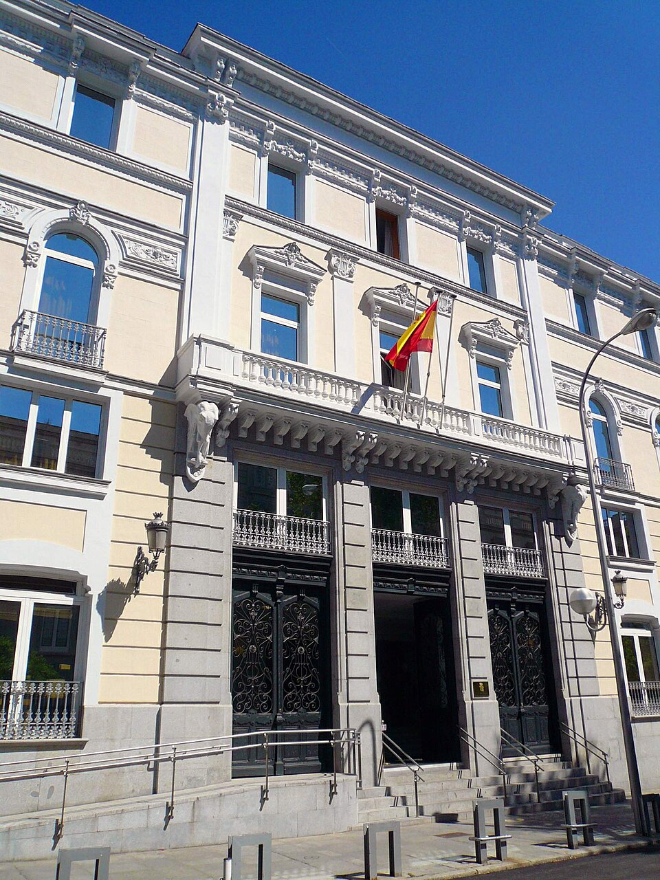 Fachada de la sede del Consejo General del Poder Judicial en Madrid