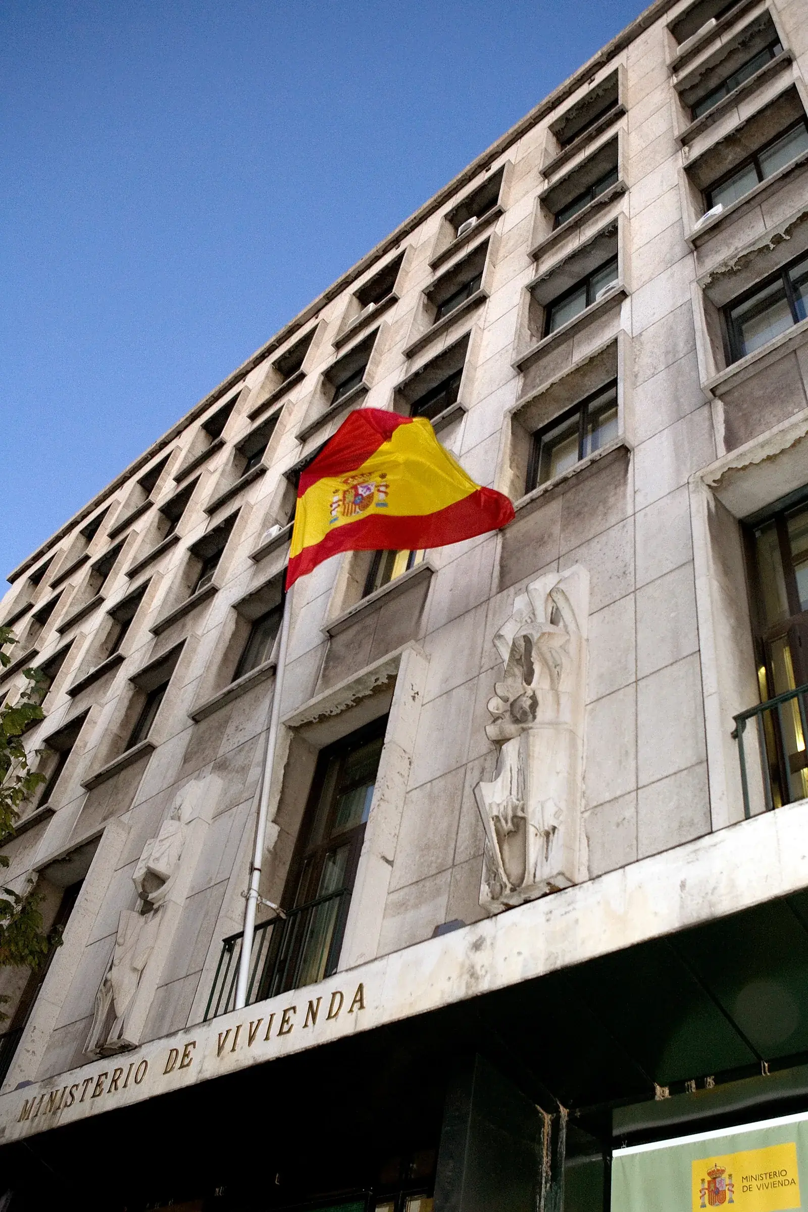 Fachada de un edificio de viviendas en Madrid