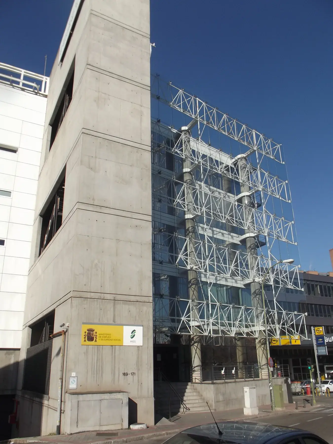 Edificio del Instituto Nacional de la Seguridad Social (INSS) en Madrid
