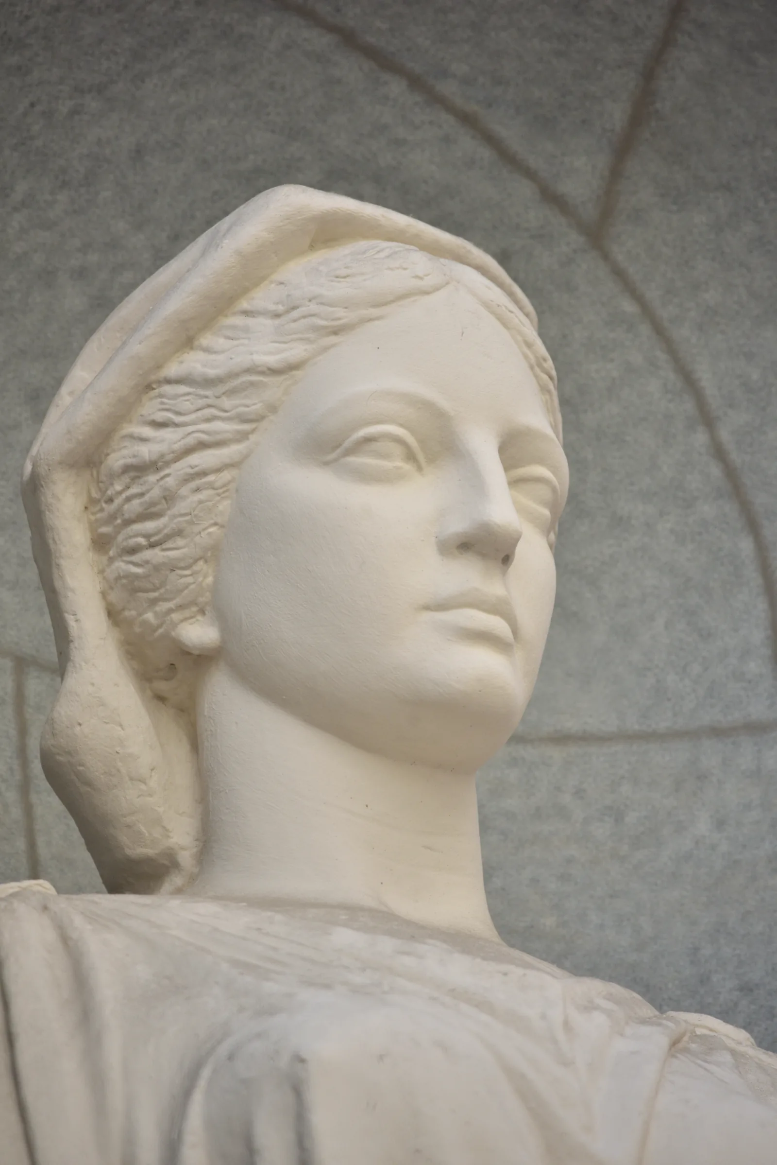Estatua alegórica de la Justicia en la fachada de la Real Academia de Jurisprudencia y Legislación, Madrid