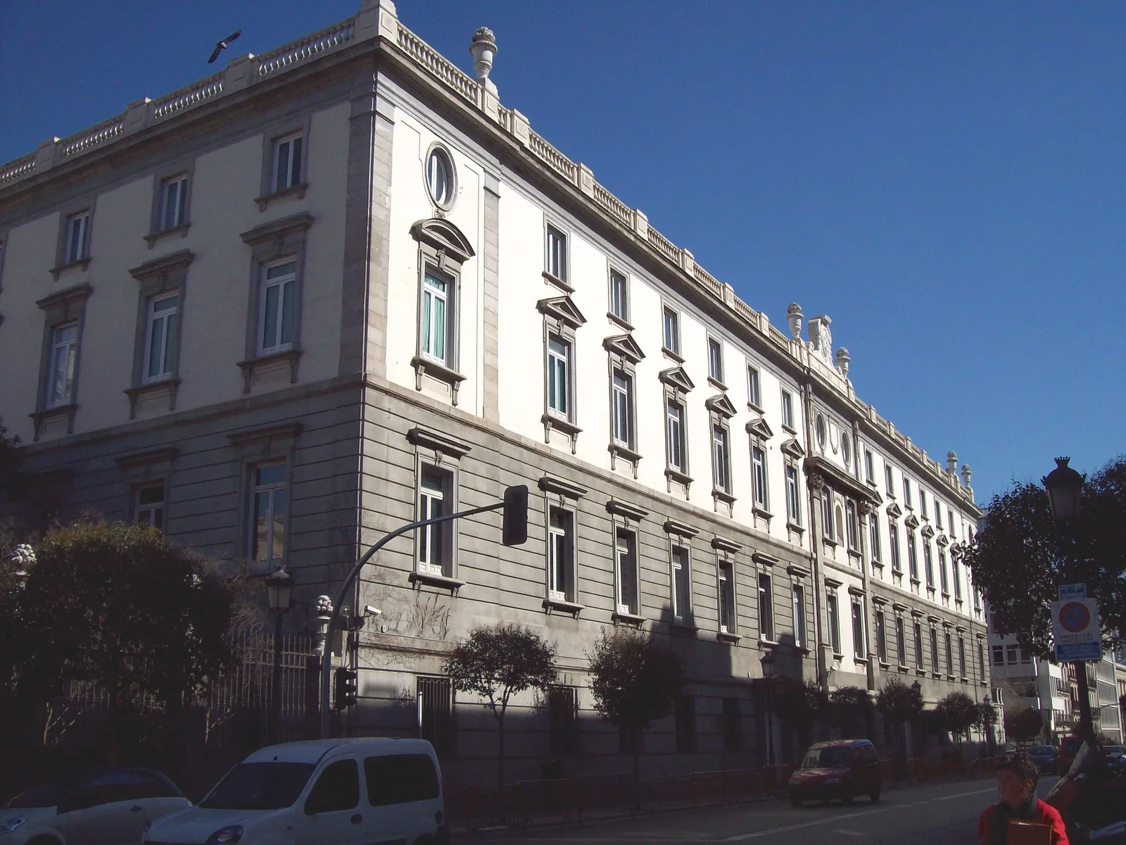 Fachada sur de la sede del Tribunal Supremo de España, Madrid
