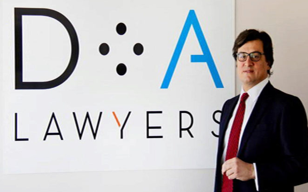 Dutilh Abogados integra a Suárez de la Dehesa