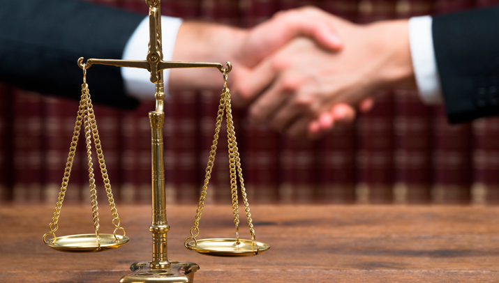 Las ventajas de tener un abogado a tu servicio