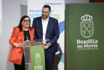 Abogaphone se presenta en Boadilla del Monte como la primera plataforma online de «abogados reales»