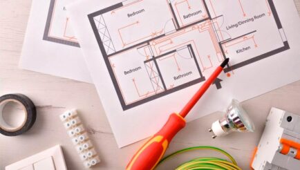 Consejos de seguridad eléctrica en el hogar para reducir riesgos y proteger a la familia