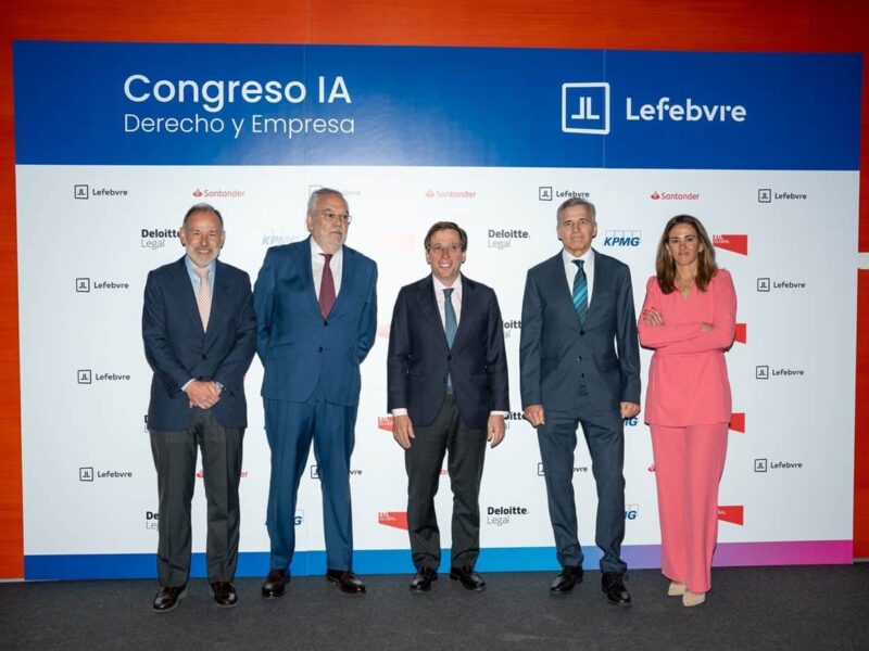 Martínez-Almeida: «Uno de los motores de la sociedad es la IA, pero la verdadera transformación surge de las personas»