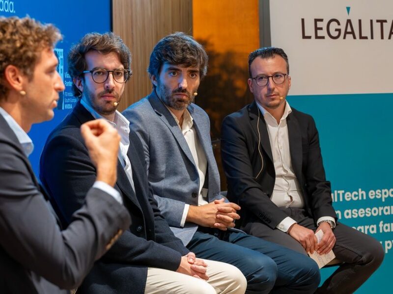 Expertos reunidos por Legálitas: datos y experiencia marcarán la diferencia en la era de la IA